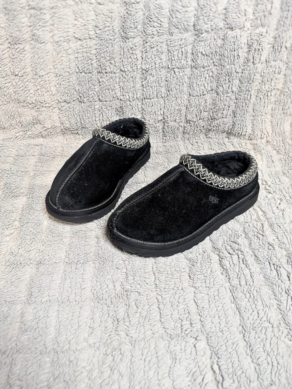 UGG Tasman Slipper Black Slippers